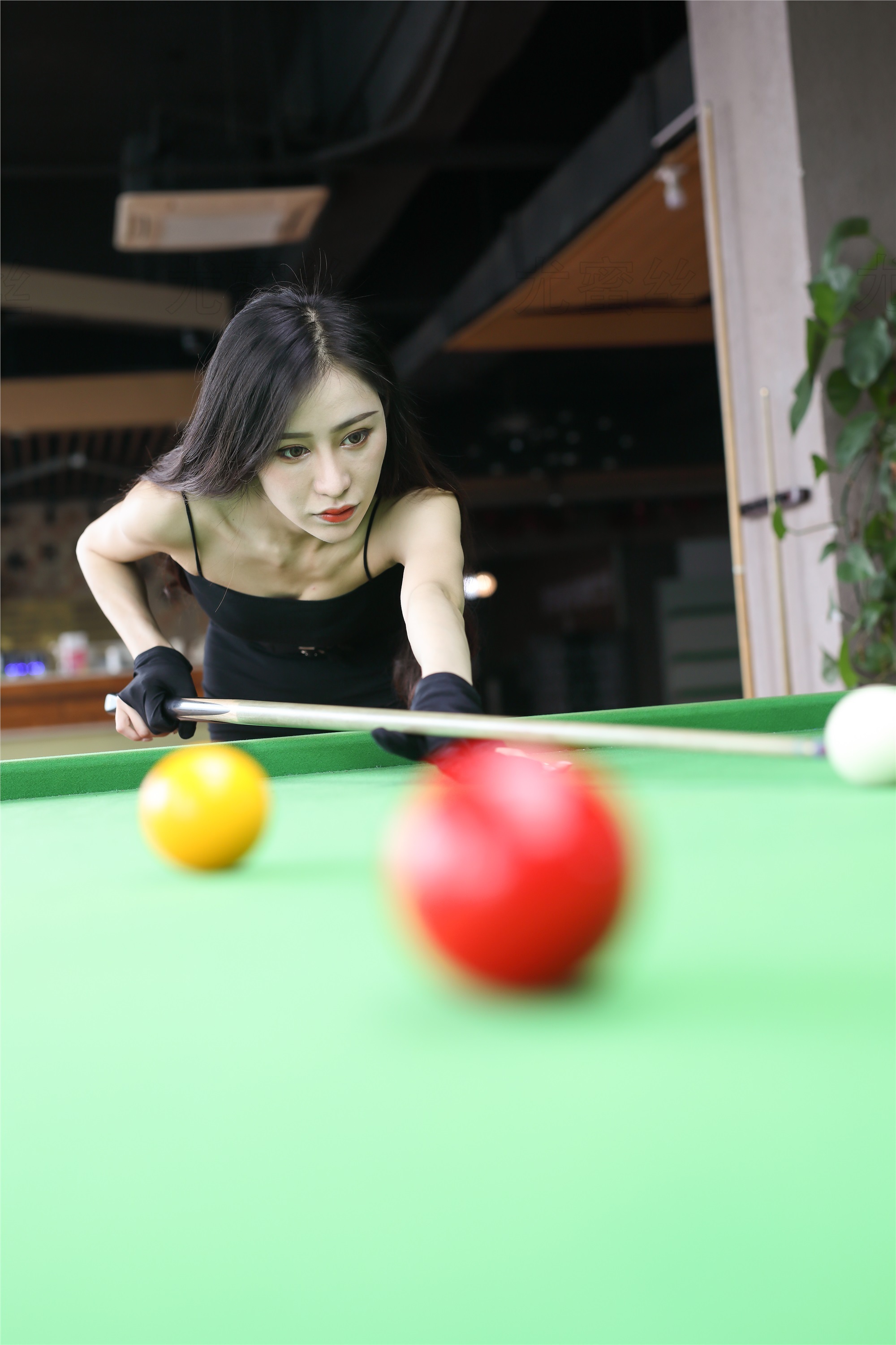 尤蜜丝 穿搭写真 NO.024